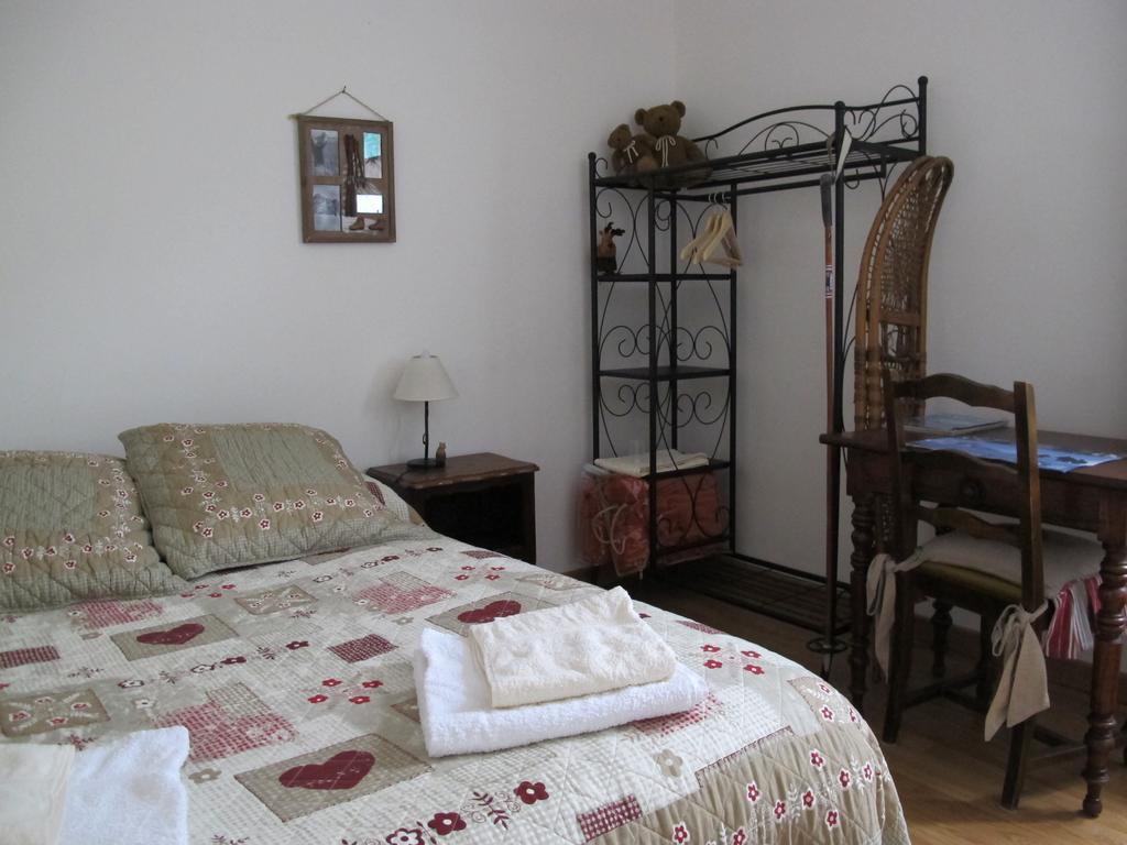 La Cazalere Villa Campan Room photo